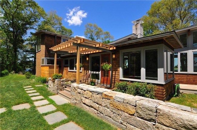 Building Photo - 51 Pojac Point Rd