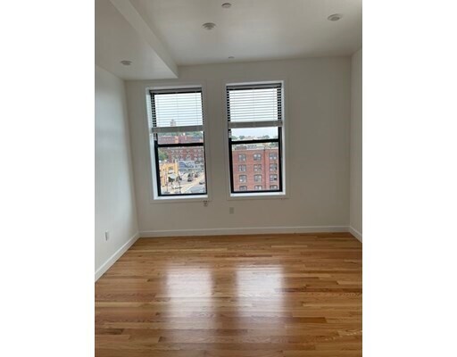 Foto del edificio - 64 Market St