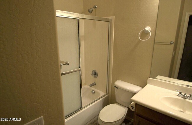 Foto del edificio - 22074 N 104th Ln