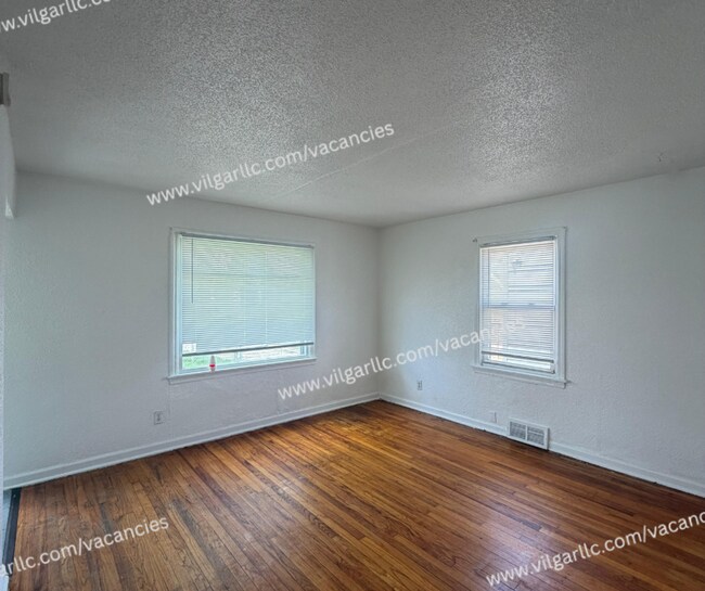 Foto del edificio - A cozy home ready for immediate move-in • 3 Bedrooms • 1 Full Bathroom