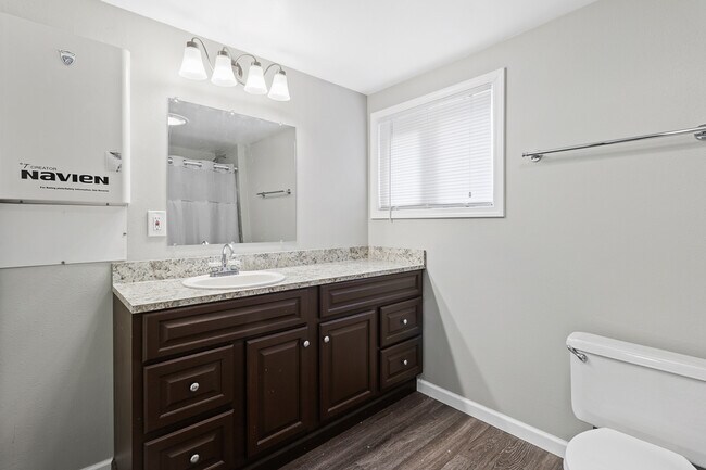 Foto del edificio - 15108 Silcox Dr SW