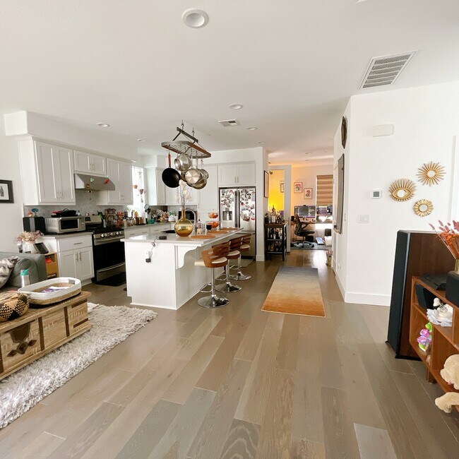 Living Room - 1462 Longitude Dr