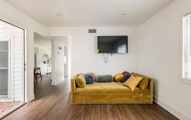 Foto del edificio - 2709 Parker Ln