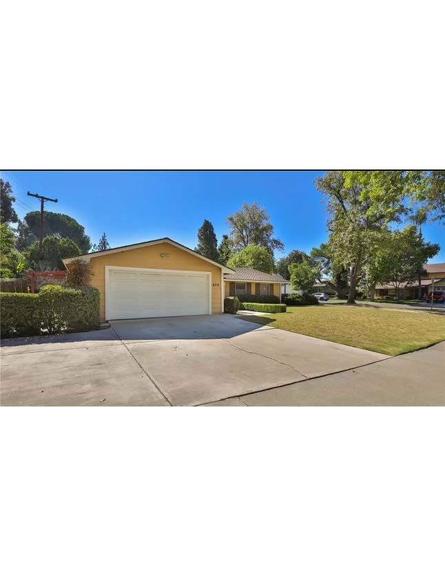 Building Photo - 820 Libby Dr