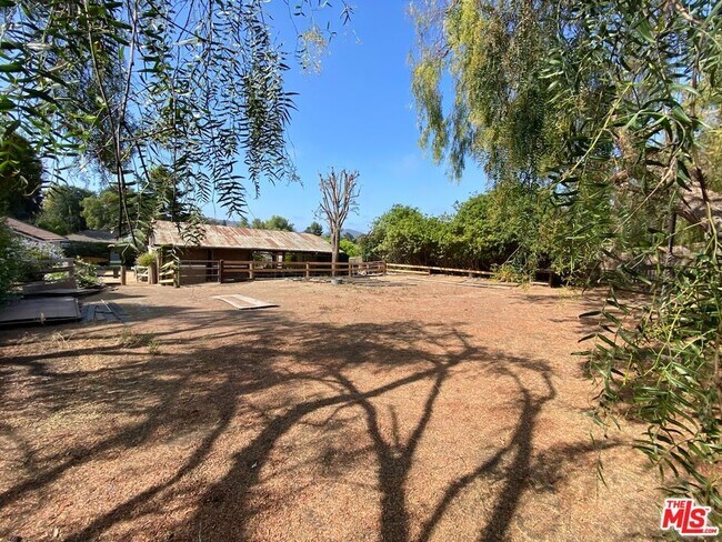 Foto del edificio - 1343 Rancho Ln