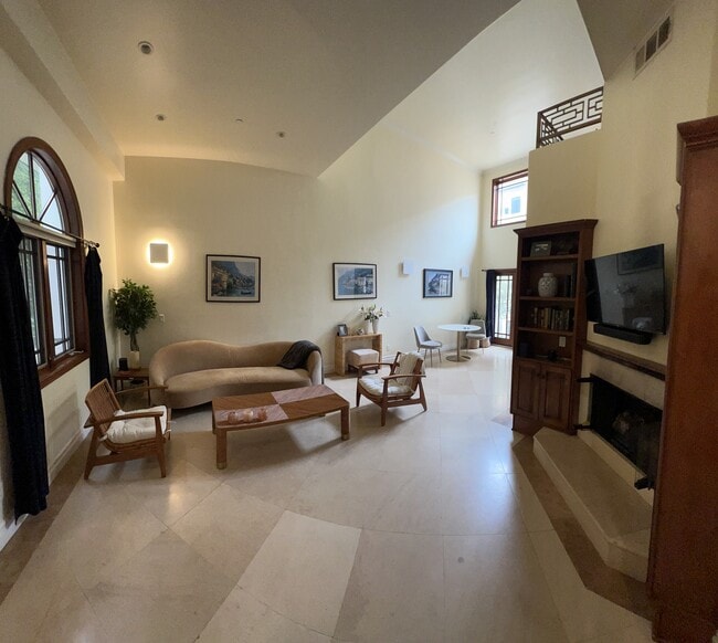 Foto del edificio - 1027 10th St