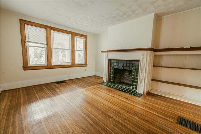 Foto del edificio - 297-303-303 Dartmouth St