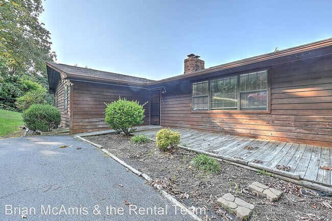 Building Photo - 3 br, 2.5 bath House - 1675 Celeste Ave.