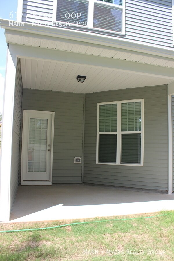 Foto del edificio - 6177 Beale Loop