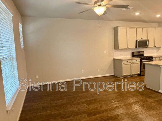 Foto del edificio - 120 Buckthorn Dr