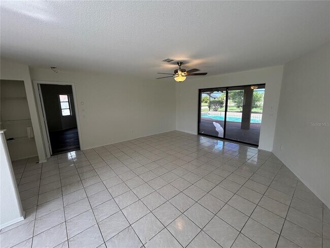 Building Photo - 2093 Rio De Janeiro Ave