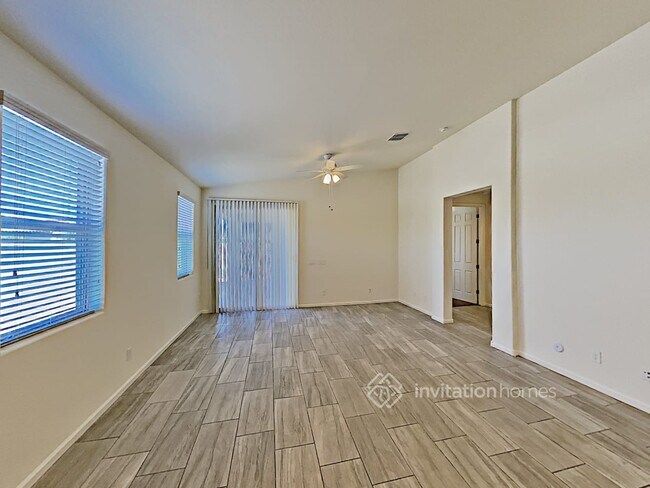 Building Photo - 3836 E Narrowleaf Dr