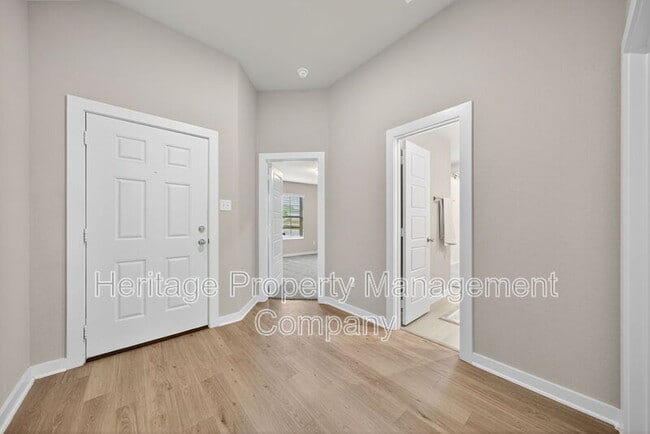 Building Photo - 1177 Water Valley