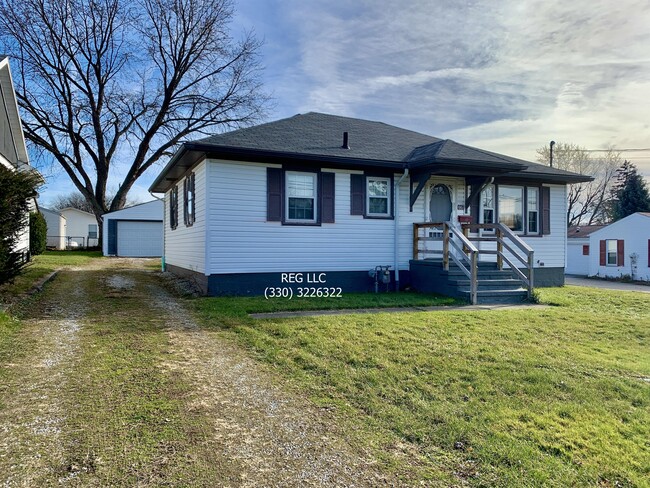 Building Photo - 667 Stevenson Ave