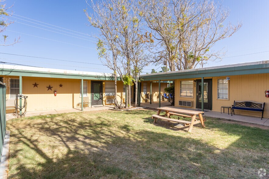 The Laurel Condos - Utilities included!