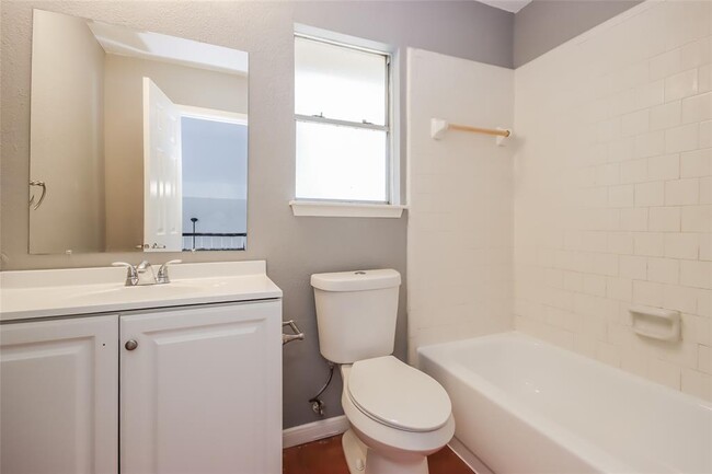 Building Photo - 5407 Rivergate Dr