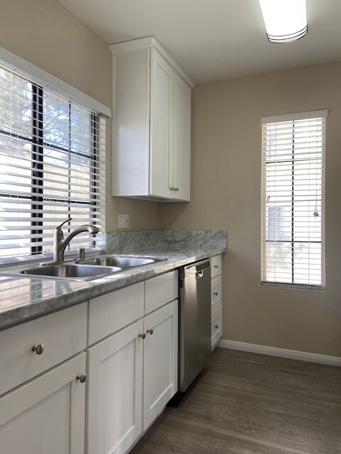 Building Photo - 2554 Olive