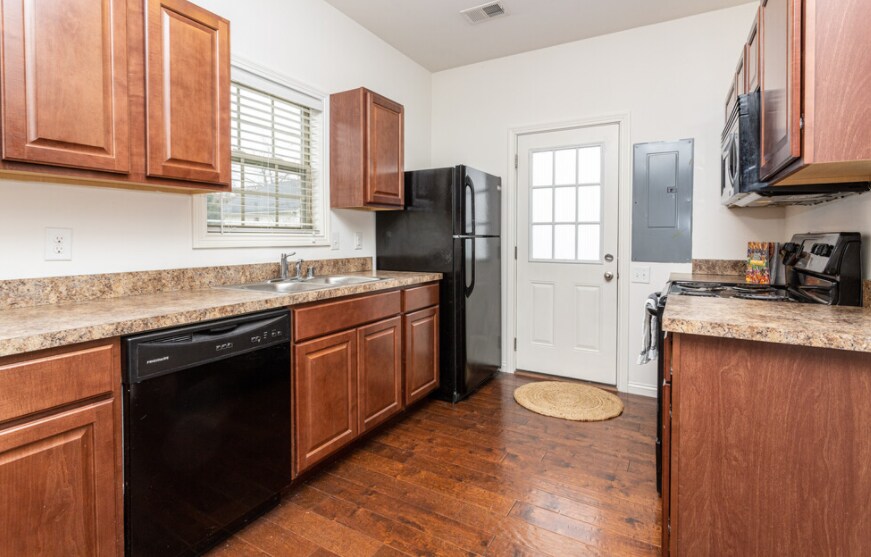 Foto principal - 321 Burley Ave