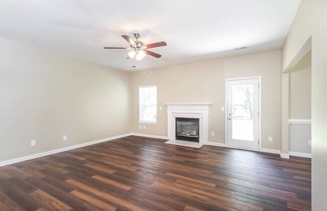 Foto del edificio - 2608 Hartley Hills Dr