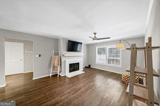 Foto del edificio - 37 La Rue Pl NW