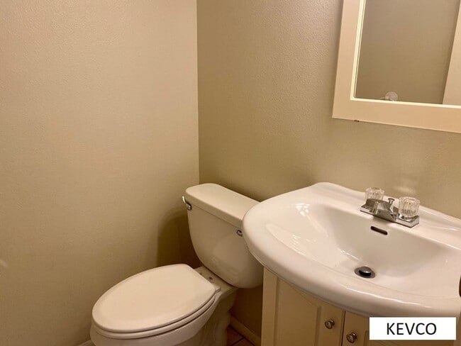 Building Photo - Charming Brick Two-Story Townhouse with Patio