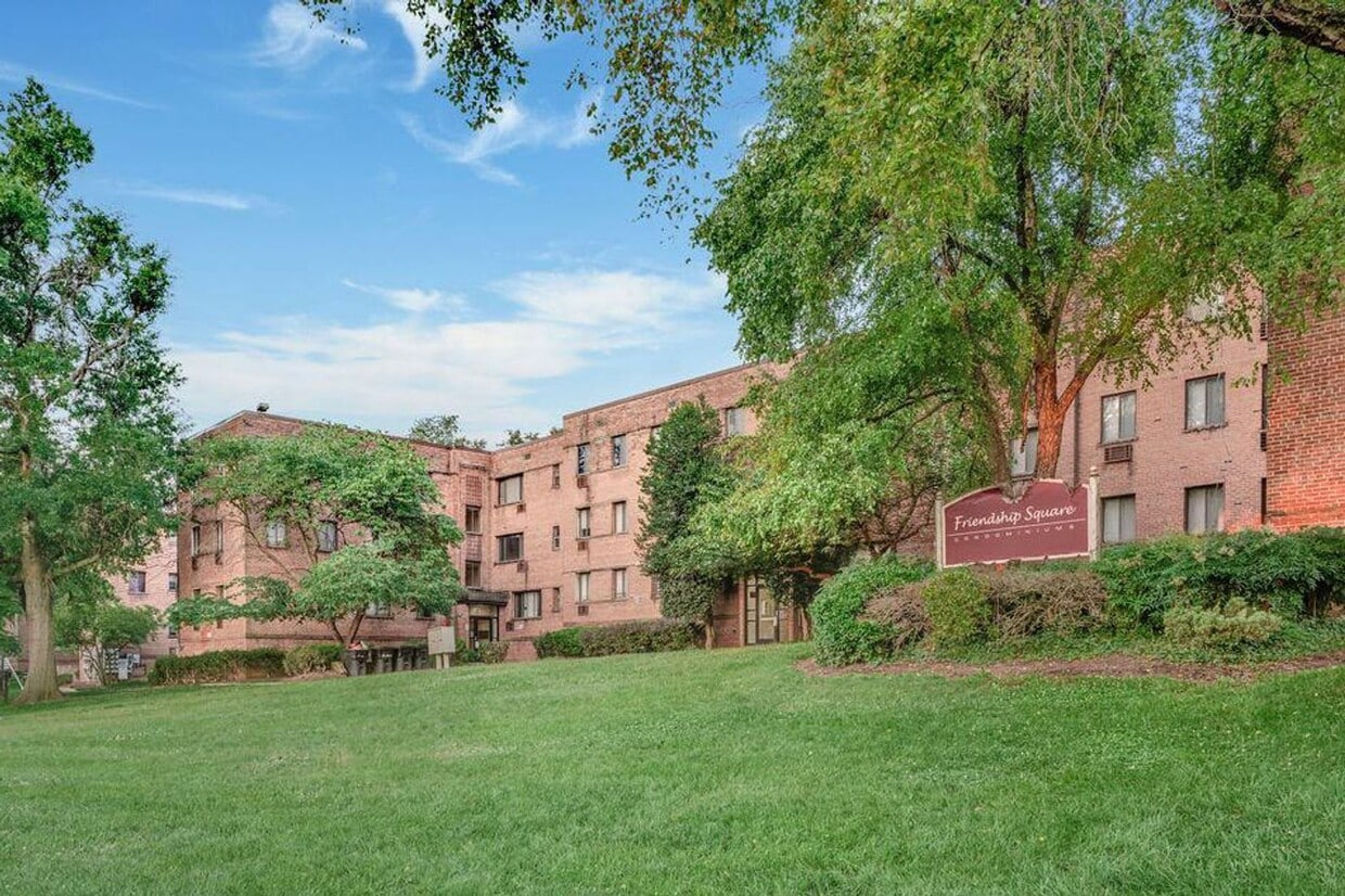 Spacious, Sunlit 2BR Apartment – Prime Loc... - Spacious, Sunlit 2BR Apartment – Prime Loc...