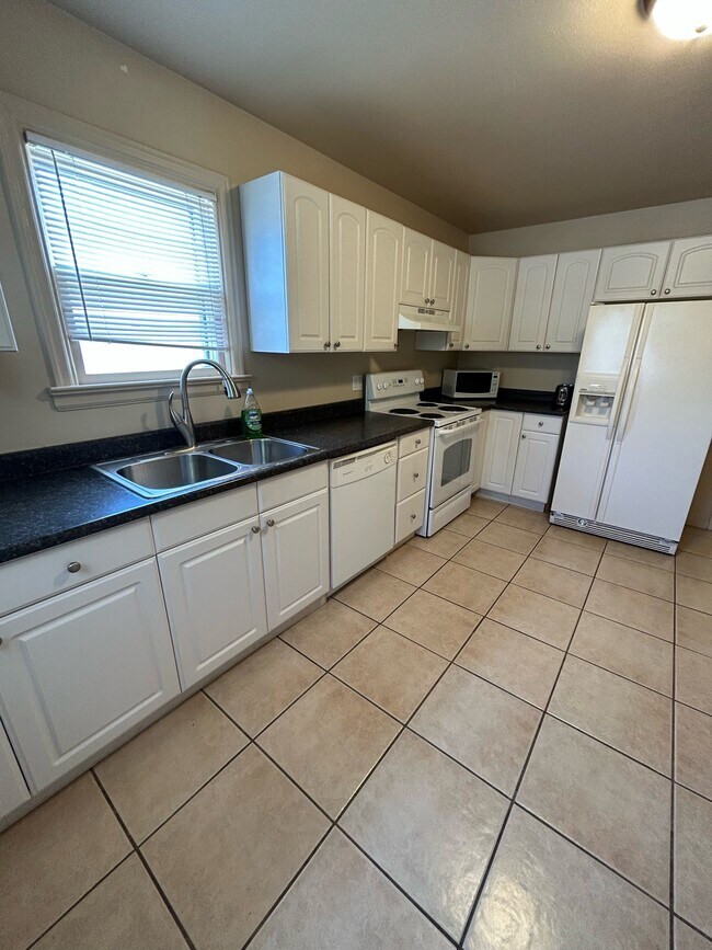 Foto del edificio - 1041 N 23rd St