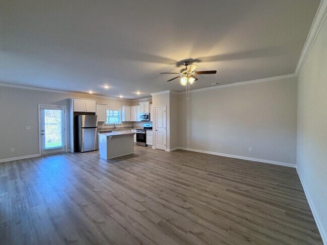 Building Photo - 200-C Alston Ridge Dr