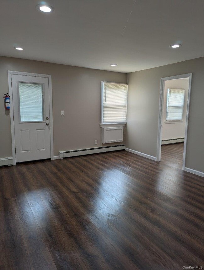 Building Photo - 9 C Hemlock Dr