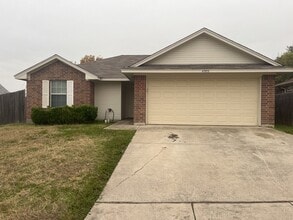Building Photo - 4905 Brianhill Dr
