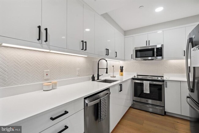 Foto del edificio - 919 12th St NE