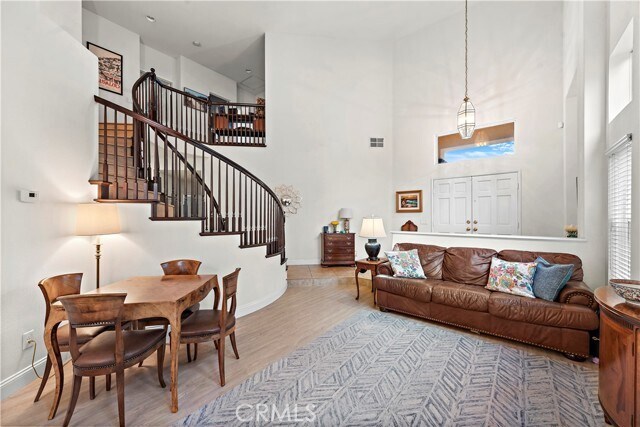 Building Photo - 2 Vía Perico