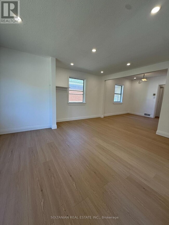Building Photo - 137 Homewood Ave