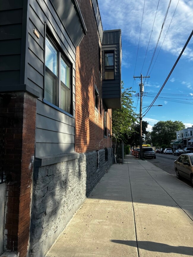 Building Photo - 2066 Medary Ave