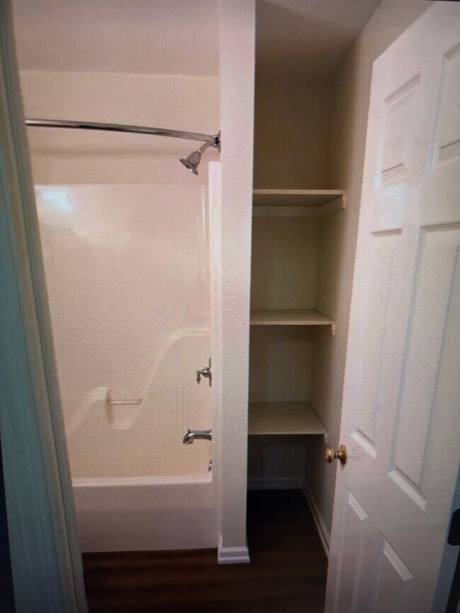 Foto del edificio - 134 E. Third Street