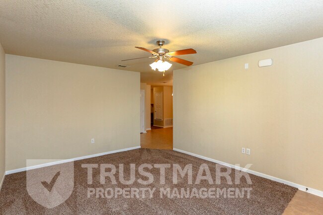 Building Photo - 4202 Elms Run Cir