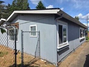 Building Photo - 10037 1st Ave S