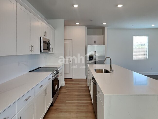 Building Photo - 8063 Braavos Peninsula Ave