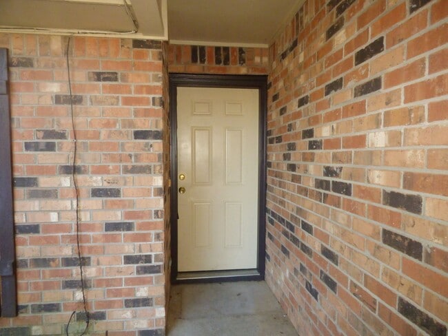 Building Photo - Quaint Home - Heart of Milton