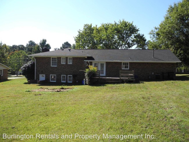 Building Photo - 4 br, 2 bath House - 3313 Elk Street
