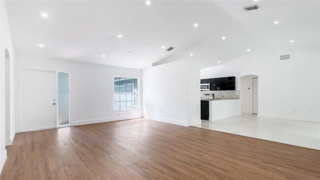 Foto del edificio - 1811 SW 124th Way