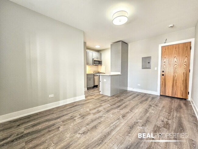 Foto del edificio - 505 W Belmont Ave