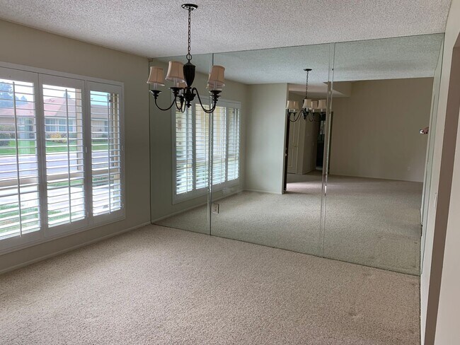 Foto del edificio - An El Dorado Model on the Golf Course