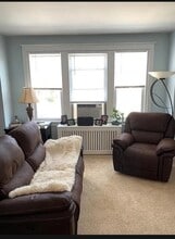 Building Photo - 690 Pont Reading Rd