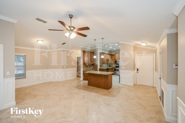 Foto del edificio - 12342 Carriann Cove Trail W