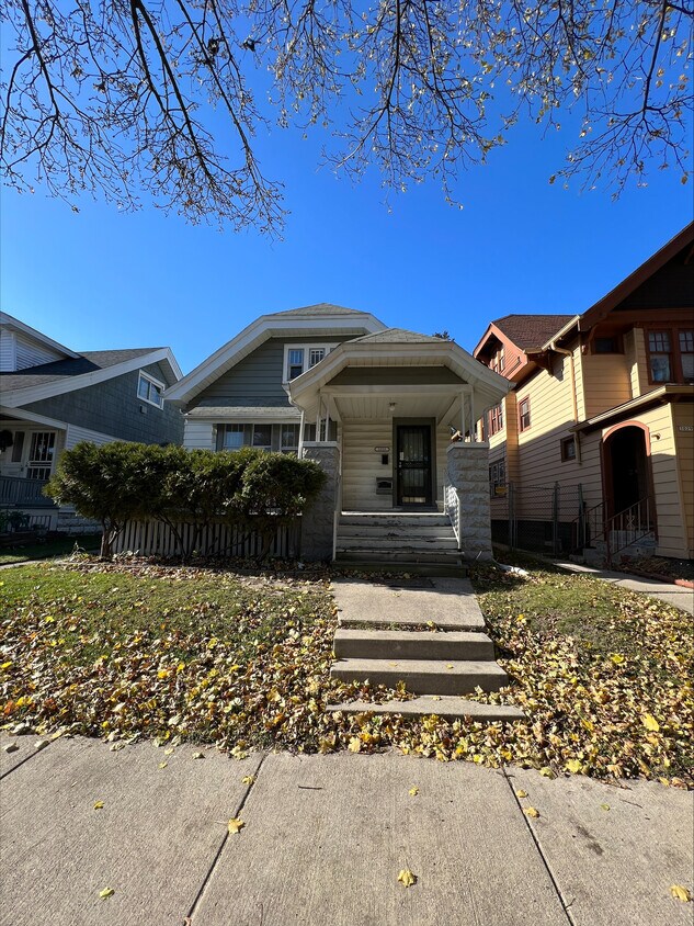 3025 N 40th St, Milwaukee, WI 53210 House Rental in Milwaukee, WI