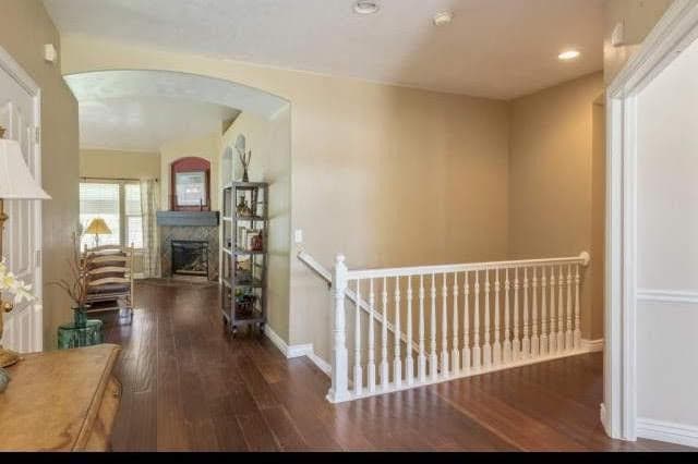 Building Photo - 1262 Creek Ridge Dr S