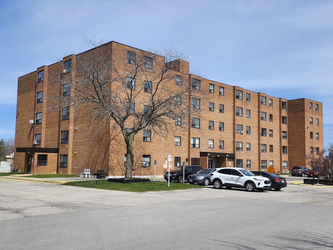 260 Grantham Ave, St Catharines, ON L2M 4Z7 Apartments - 260 Grantham ...