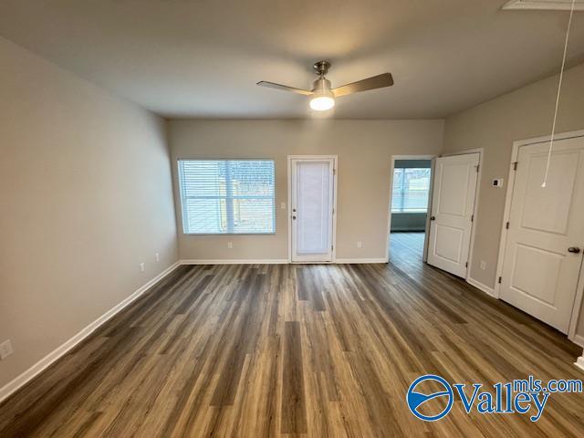 Foto del edificio - 130 Foster Wy Dr