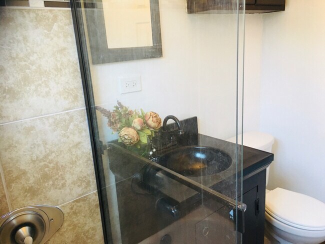 Foto del edificio - 2120 Grand Ave